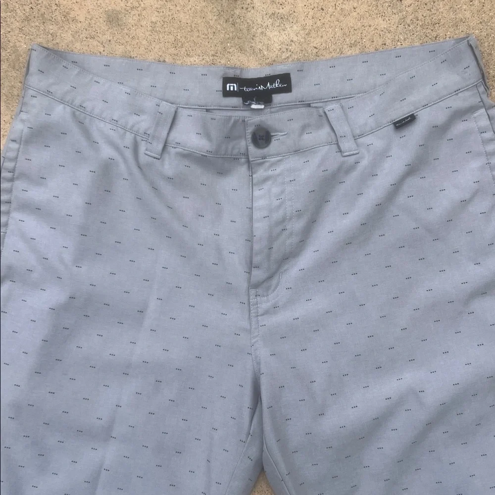 Travis Mathew Grey Geo Print Performance Golf Shorts Men's Size 34